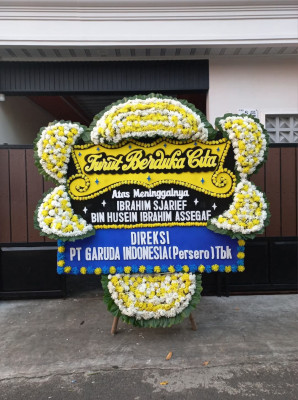 Papan Bunga Duka di Yal